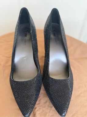 FIONI Clothing Black Pointed Toe Glitter Pumps